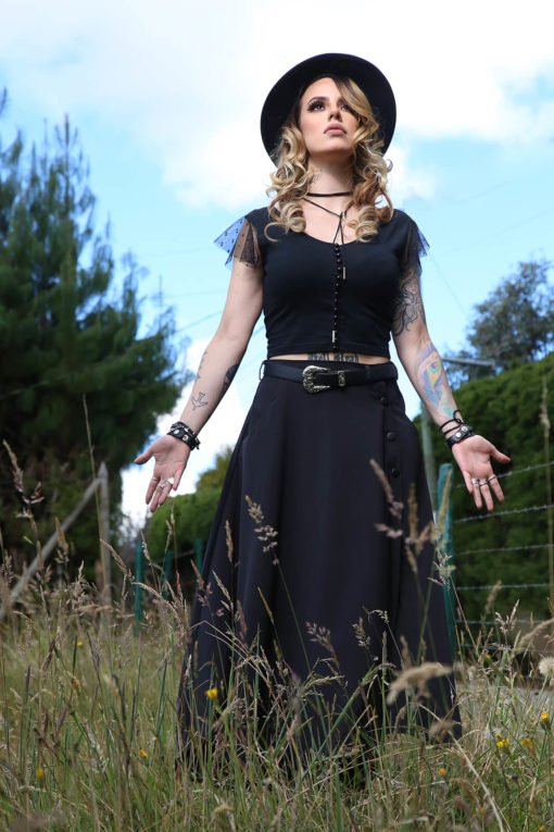 Croptop Young & Beautiful<br> Dark Paradise