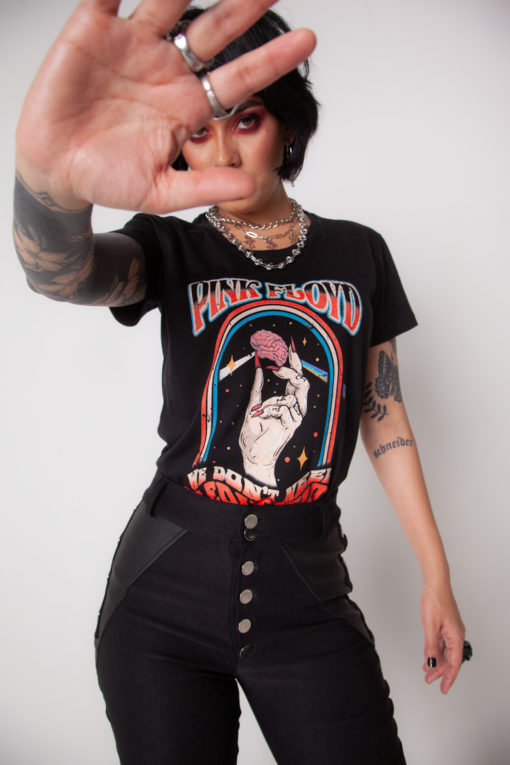 Camiseta We don´t need no education - Imagen 2