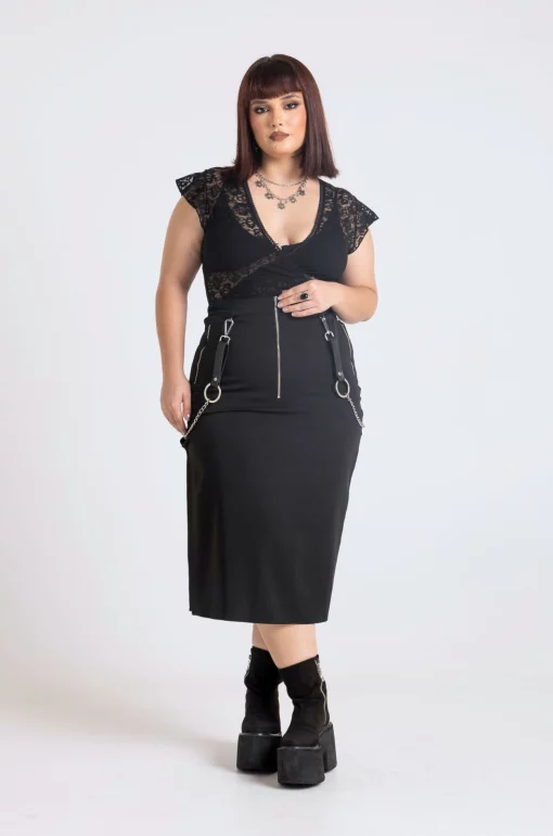Falda Al lado del camino