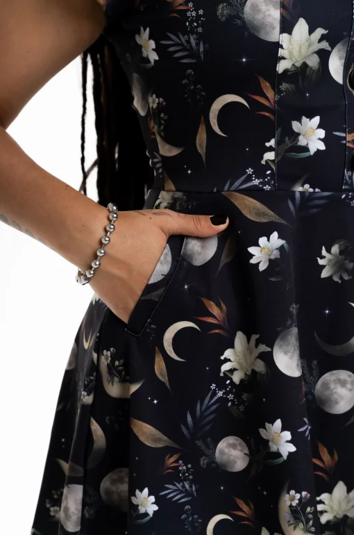 Vestido cuello negro Cable a Tierra - Imagen 4