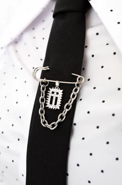 Alternative view of Corbata Silver Cross - Queen