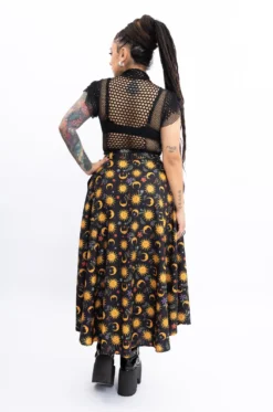 Alternative view of Falda larga Zoom